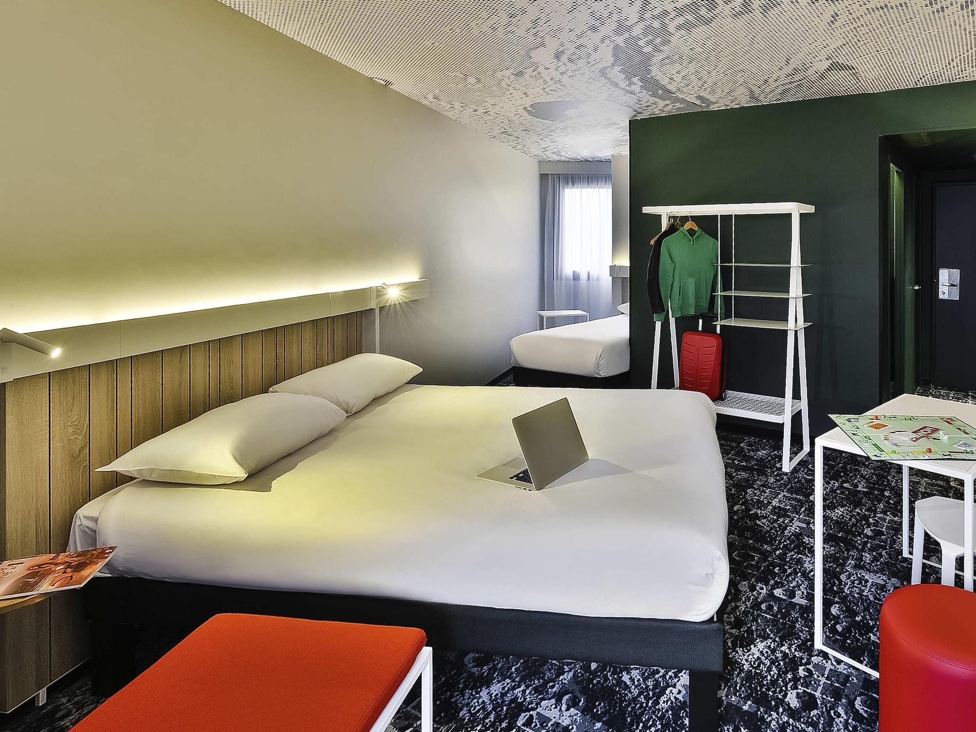 Standard, Multiple Beds