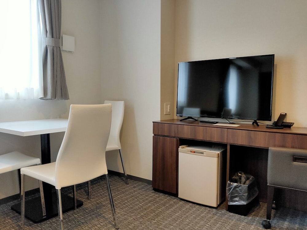 Bande Hotel Tempozan 37/43