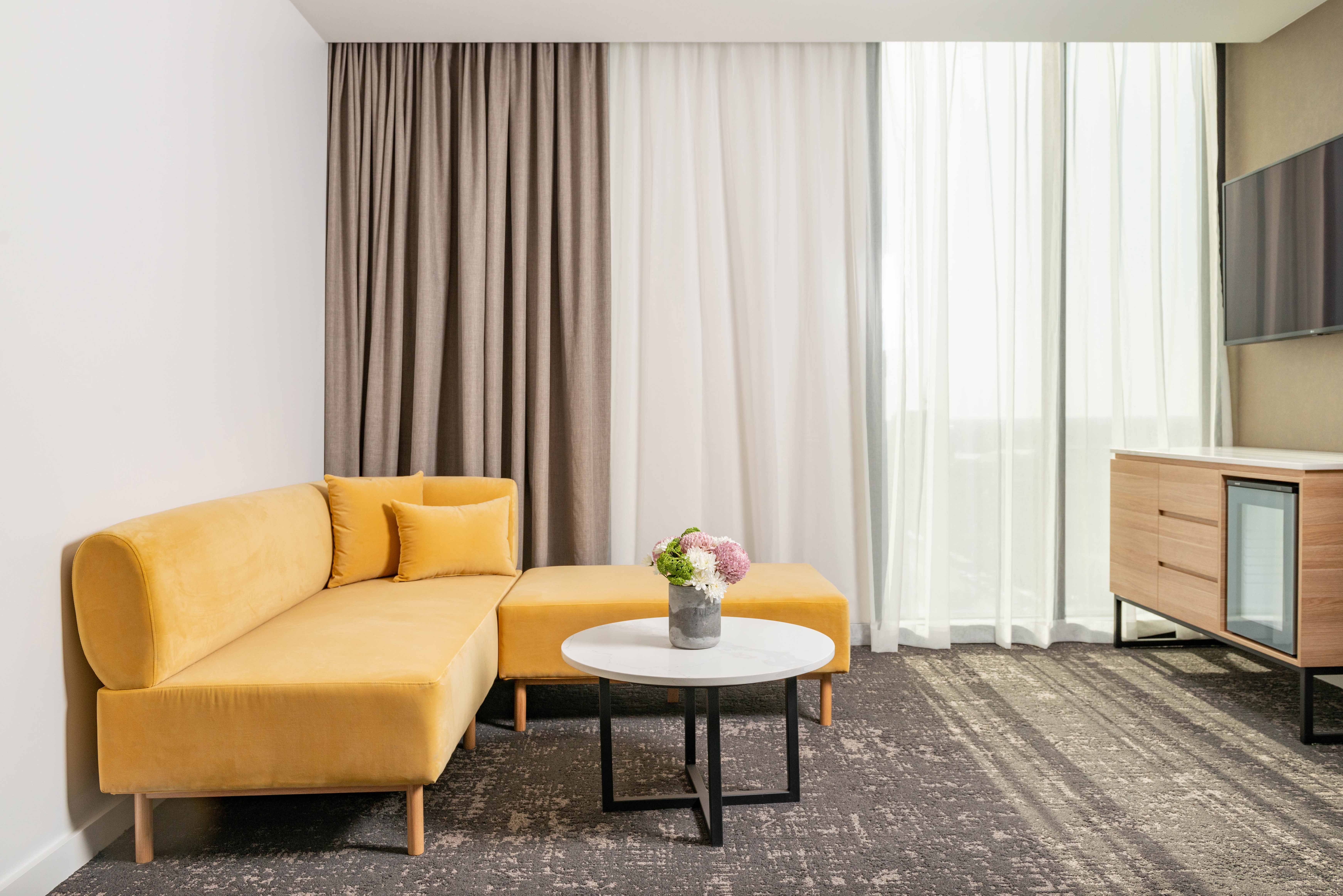 Crowne Plaza Adelaide 49/81