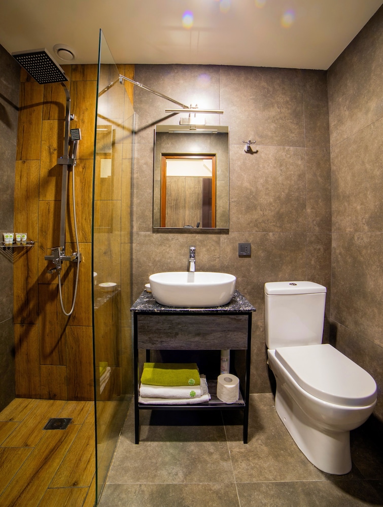 Median Hotel City Center Yerevan 12/57