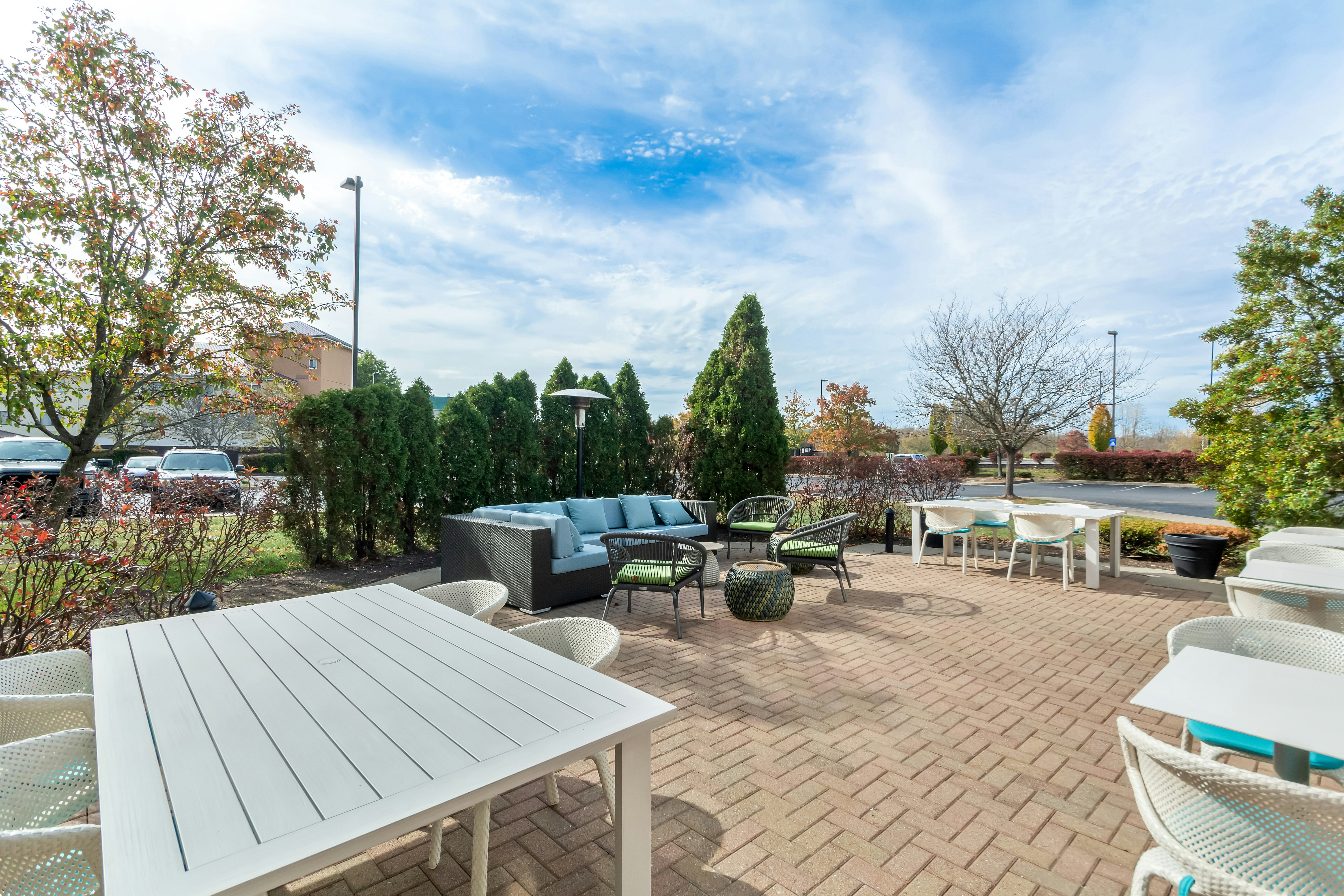 Hilton Garden Inn Lexington Georgetown, KY 36/38