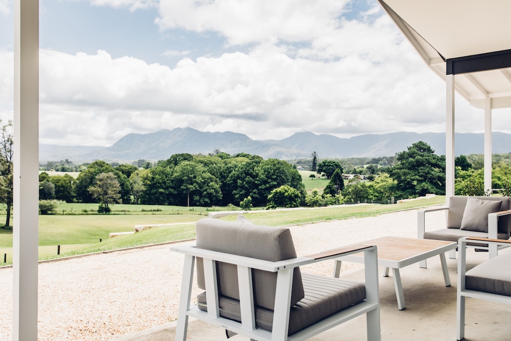 BELLINGEN VALLEY LODGE 30/44