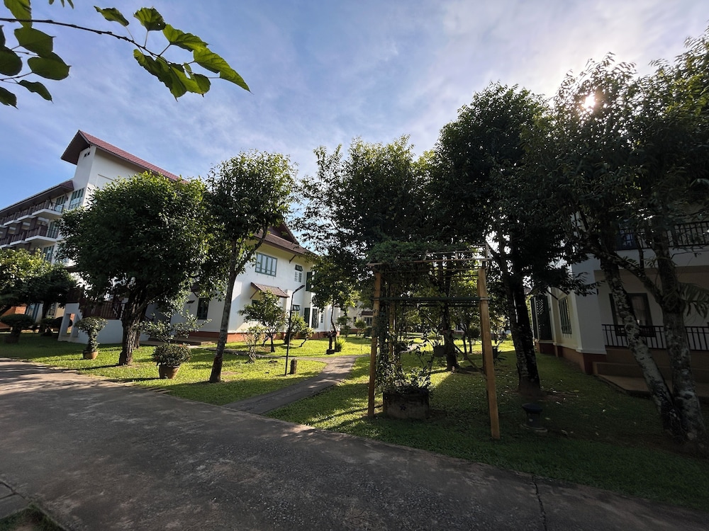 Teak Garden Spa Resort 35/50