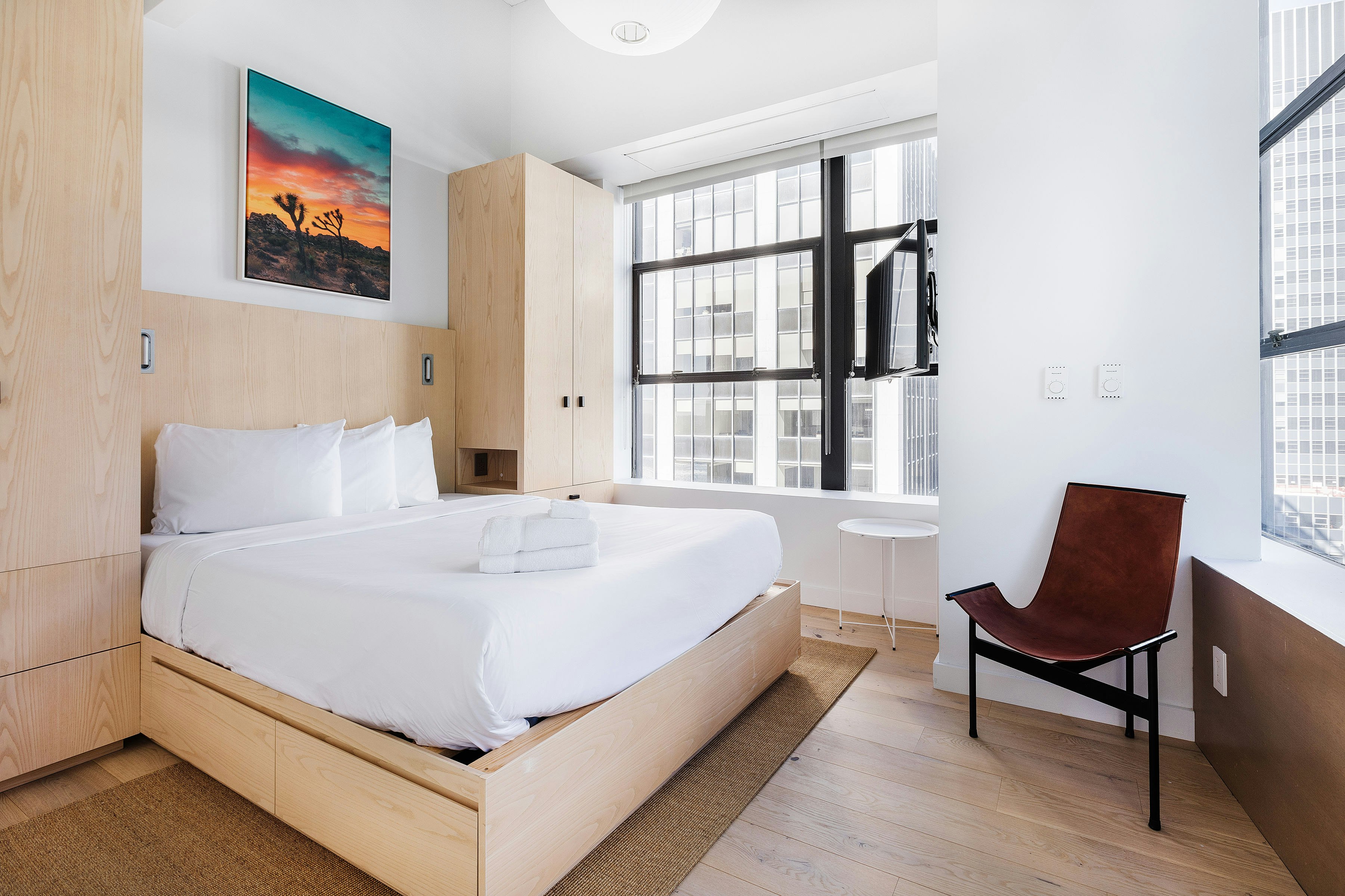 3 Bedrooms, Sky