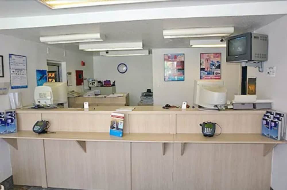 Motel6 Bismarck, ND 12/54