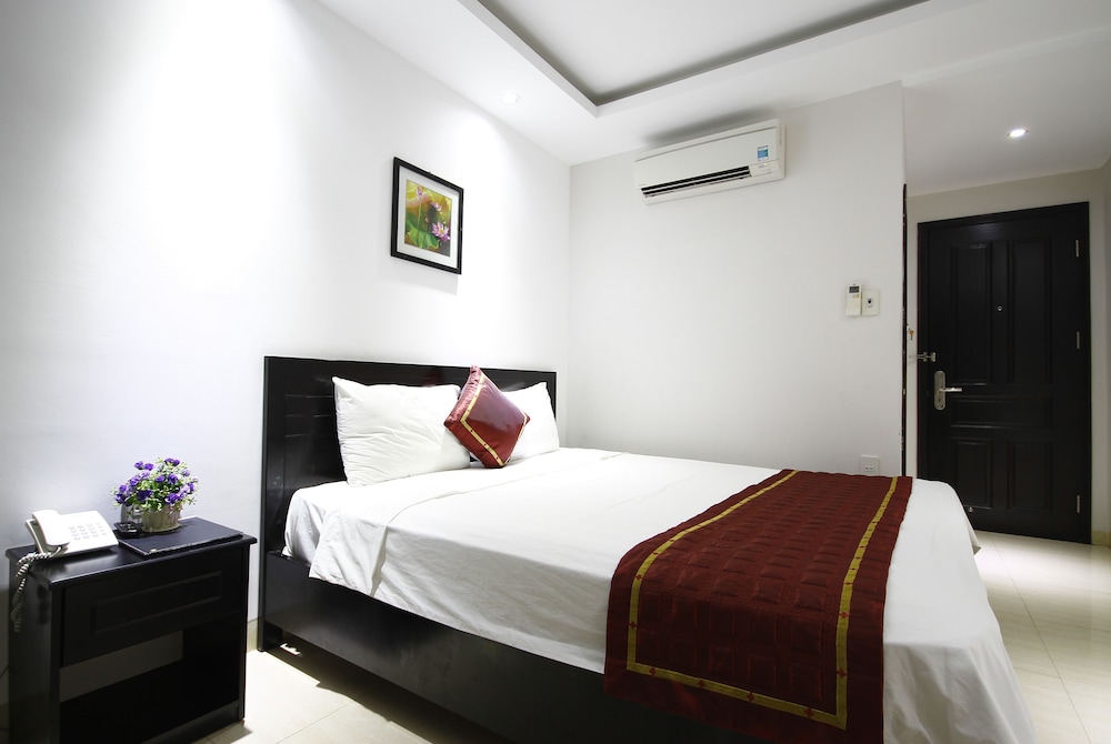 Misa Hotel 24/75