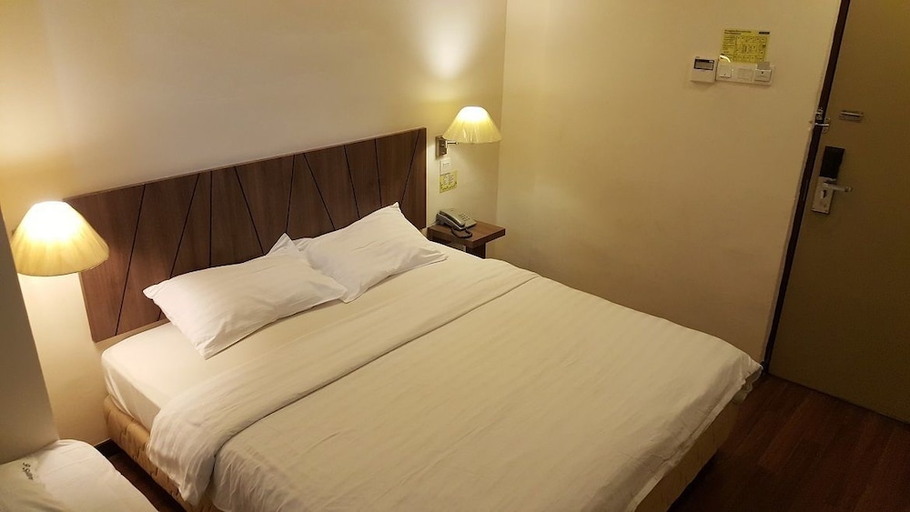 9 Square Hotel 9/31