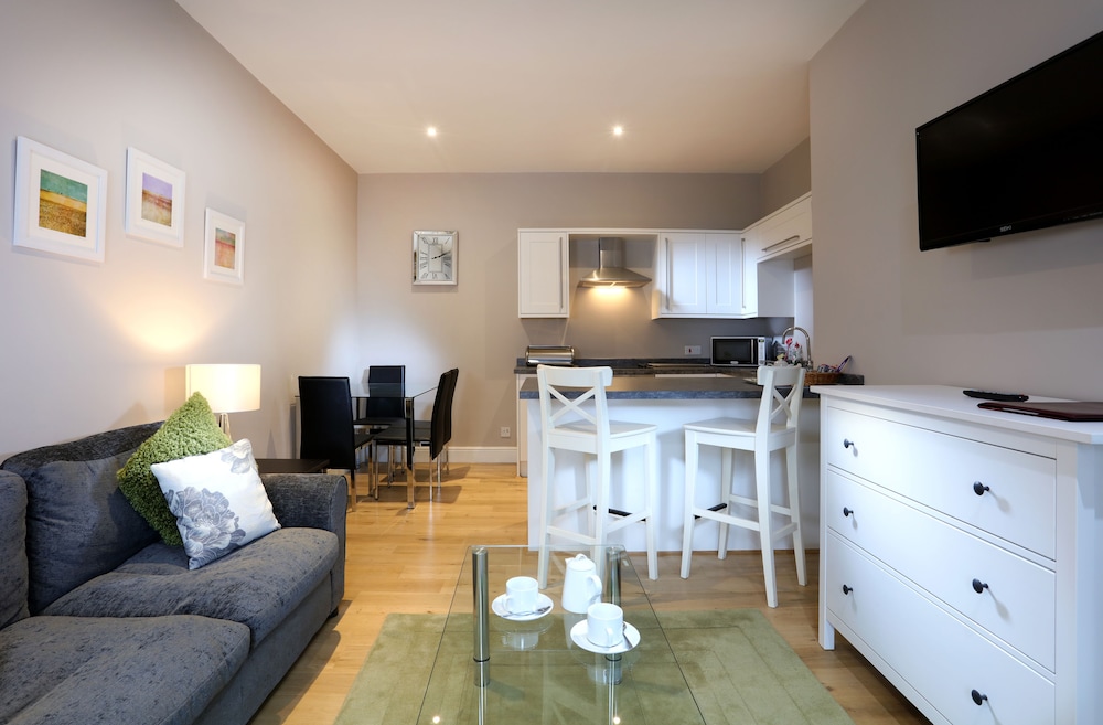 Tufton Arms Hotel 38/55