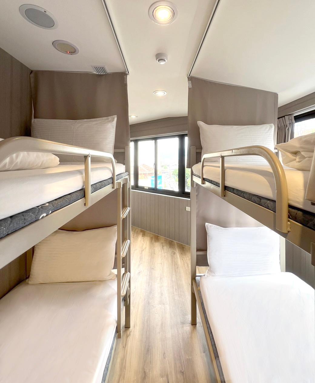ROOM, QUADRUPLE, SHARED BATHROOM