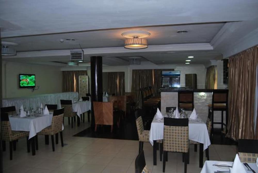 Beni Apartment And Suites 28/50