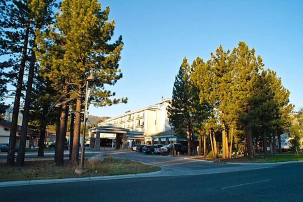 Shilo Inn Mammoth Lakes 52/60