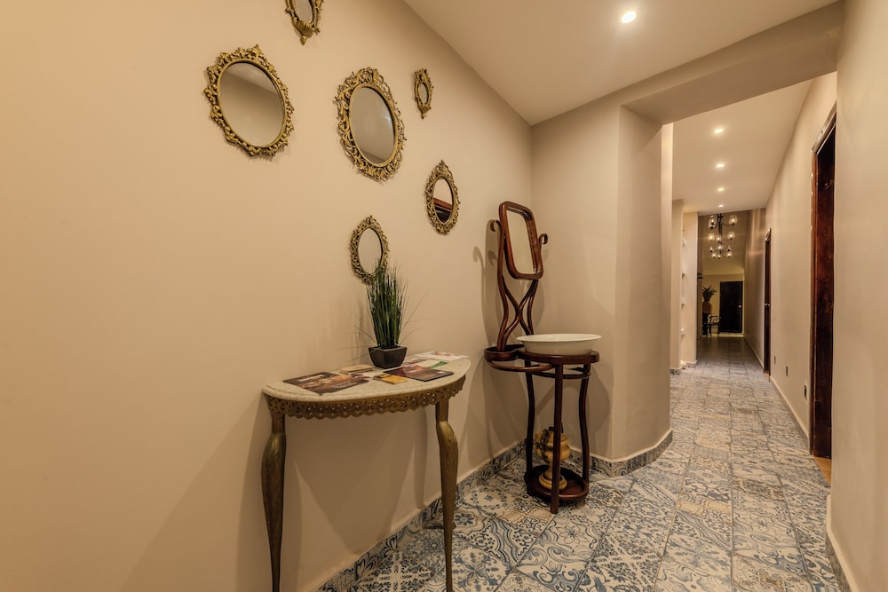 Hotel Dorado Plaza Calle del Arsenal 8/44