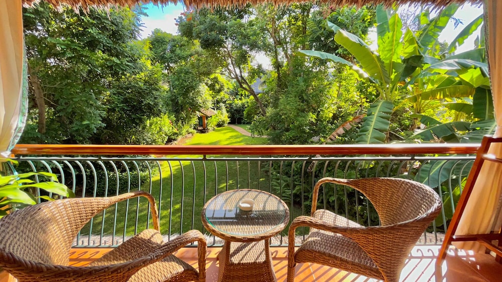 Coco Grove Beach Resort 39/50