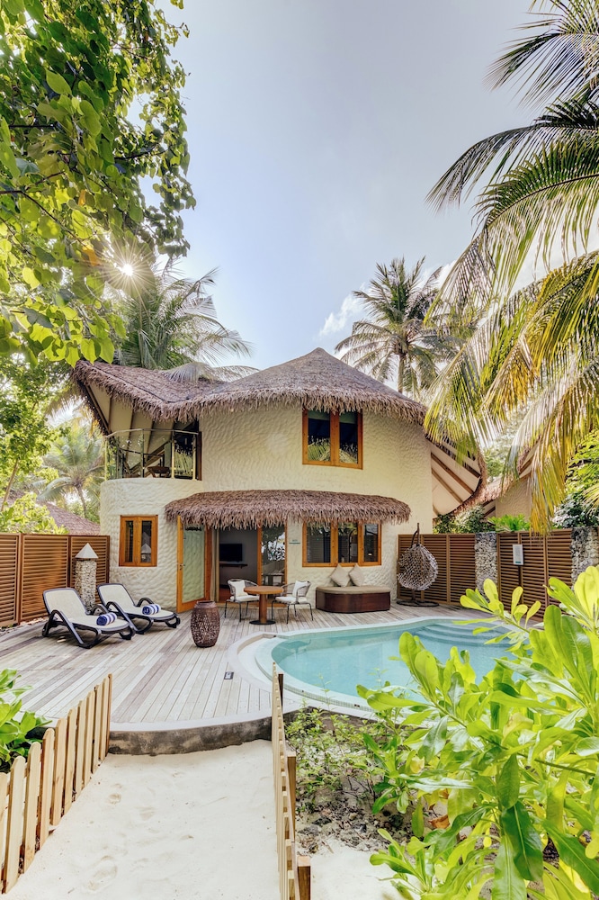 Cinnamon Dhonveli Maldives 22/89