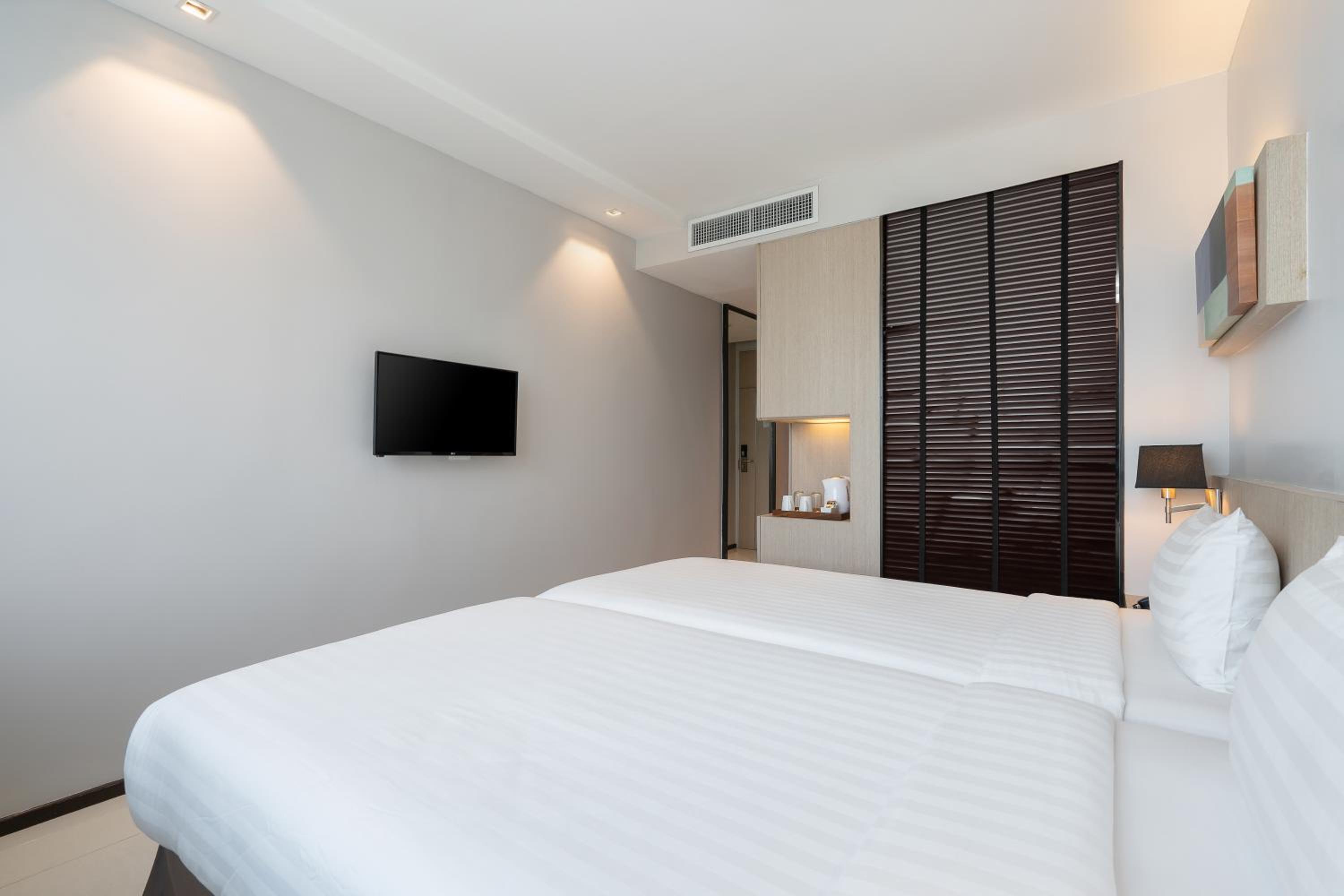 Roof Top, Standard, Twin Beds