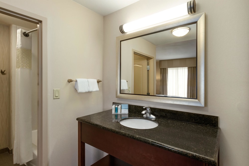 Hampton Inn & Suites By Hilton Houston/Pasadena 15/53