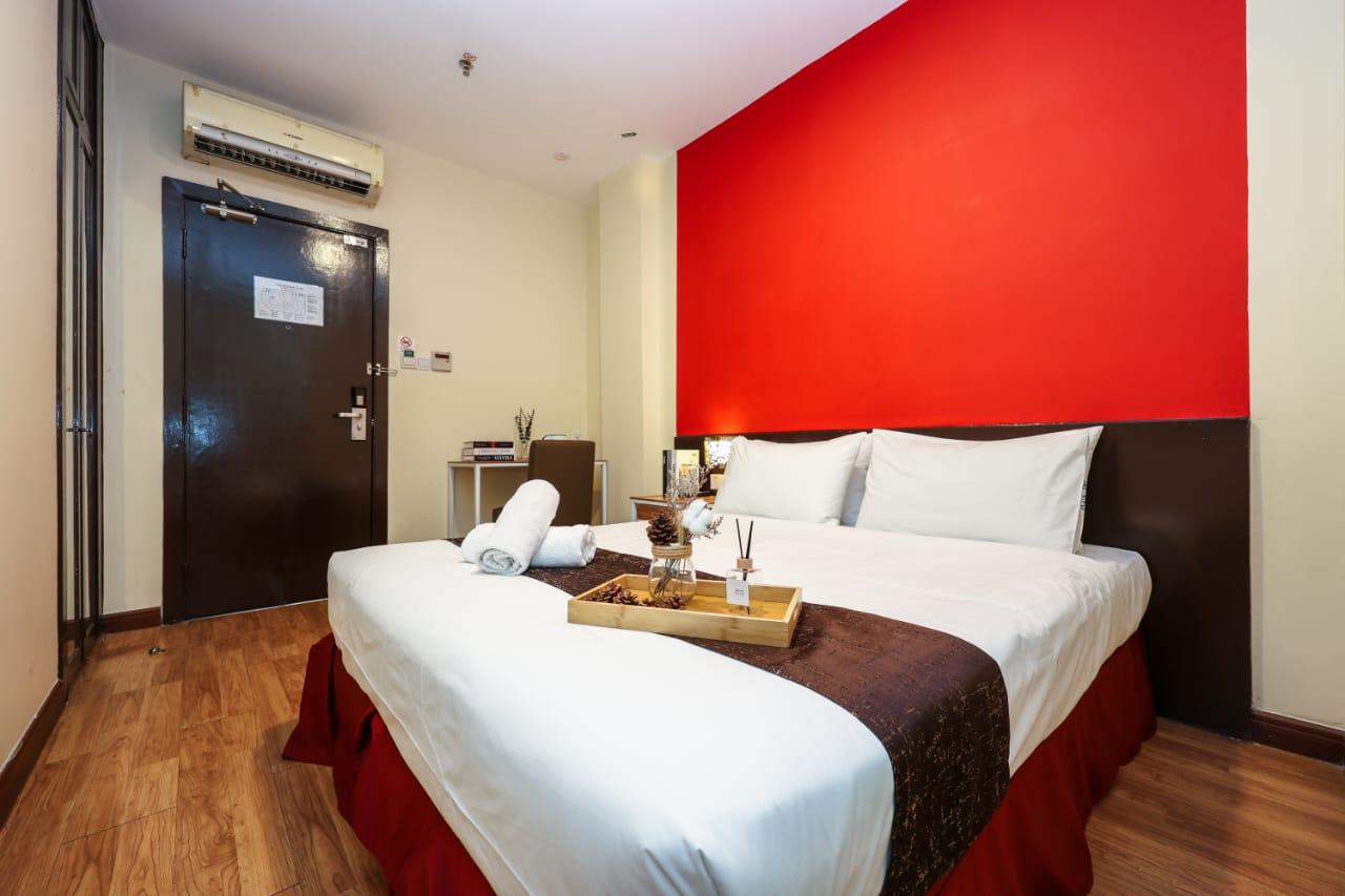 Superior, Twin Beds, Queen Bed, No Window