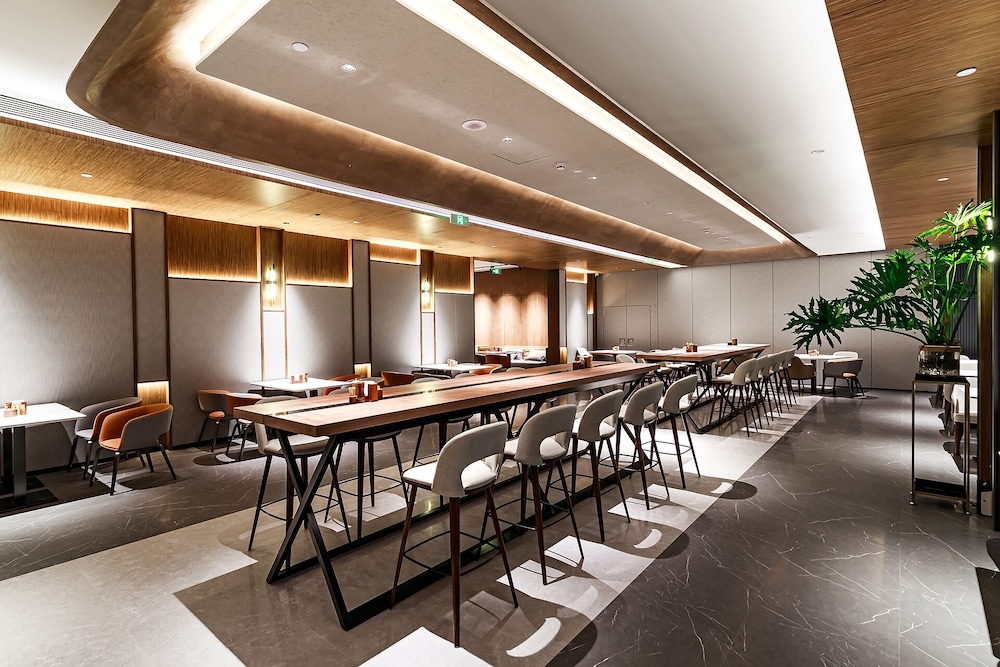 UrCove by Hyatt Nanjing South Railway Station 40/50
