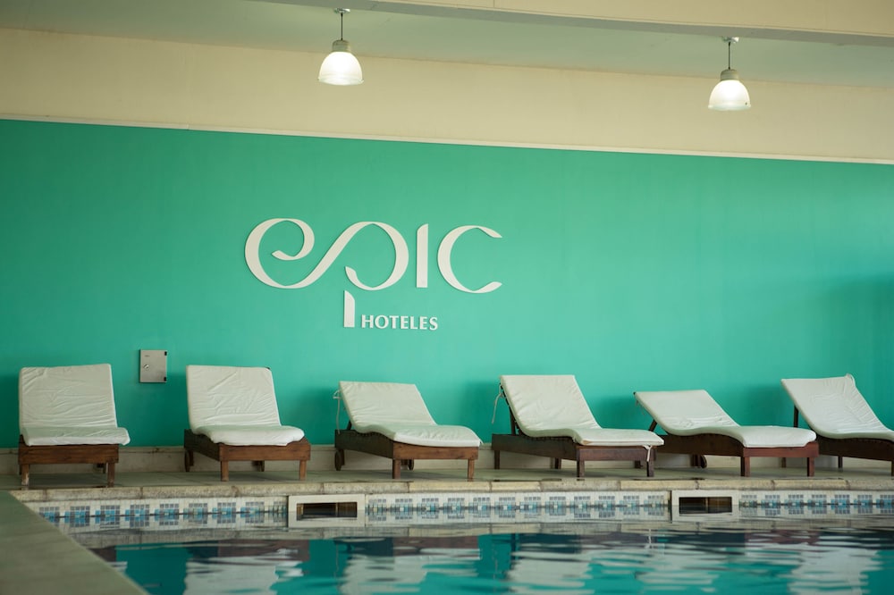 Epic Hotel San Luis 8/50