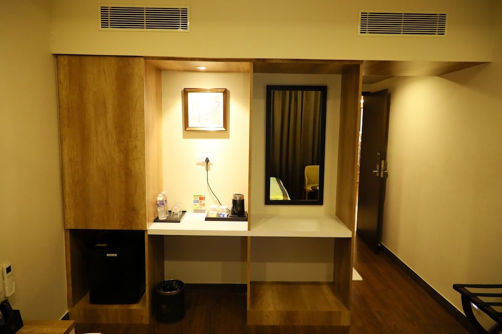 TAZ KAMAR INN 41/41