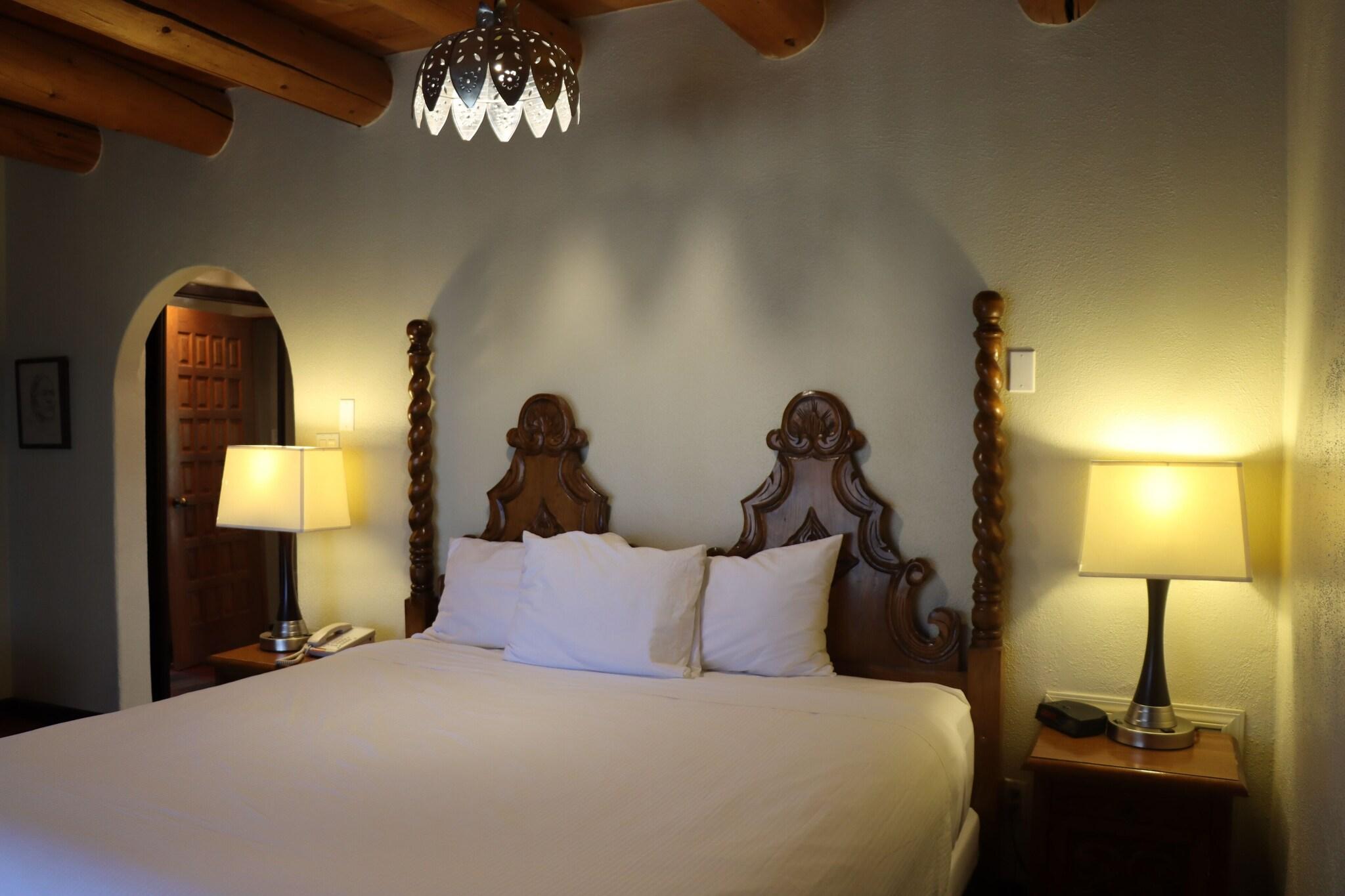 Executive, Suite, Sagebrush Inn Suites 2/5