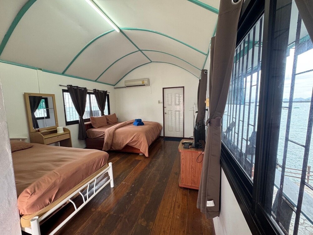 Rimtalay Resort Koh-Sichang 27/70