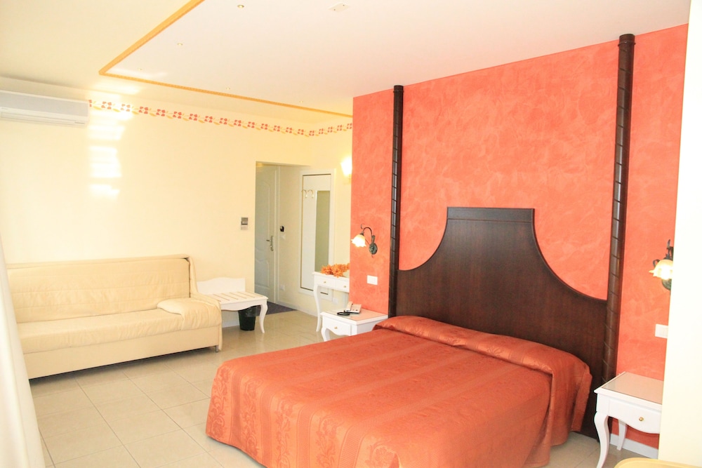 Luxor and Cairo The Beach Resort 15/44