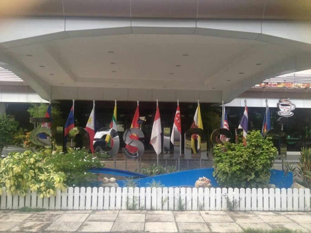 River Grand Hotel Hat Yai 39/40