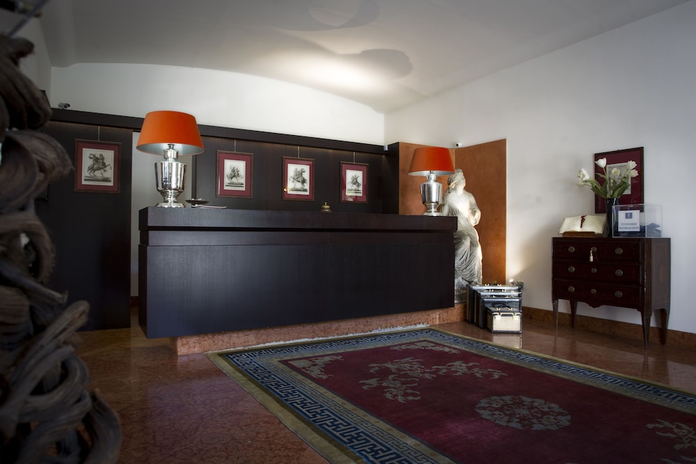 Palazzo Brunaccini 7/50