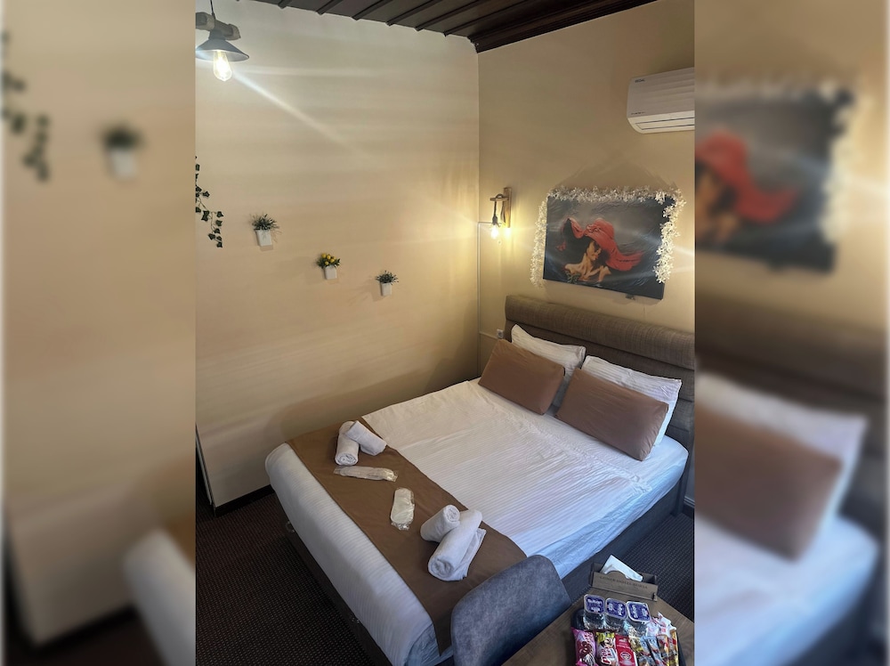 Guner Hotel 24/42
