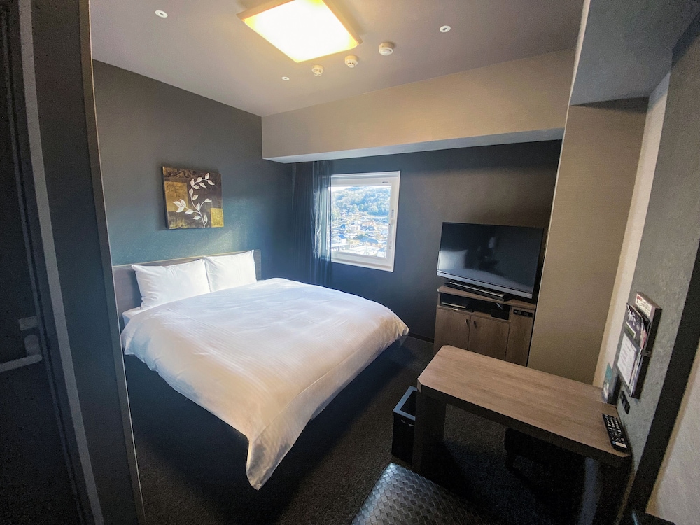 Hotel Route-Inn Tsuyama Ekimae 11/26