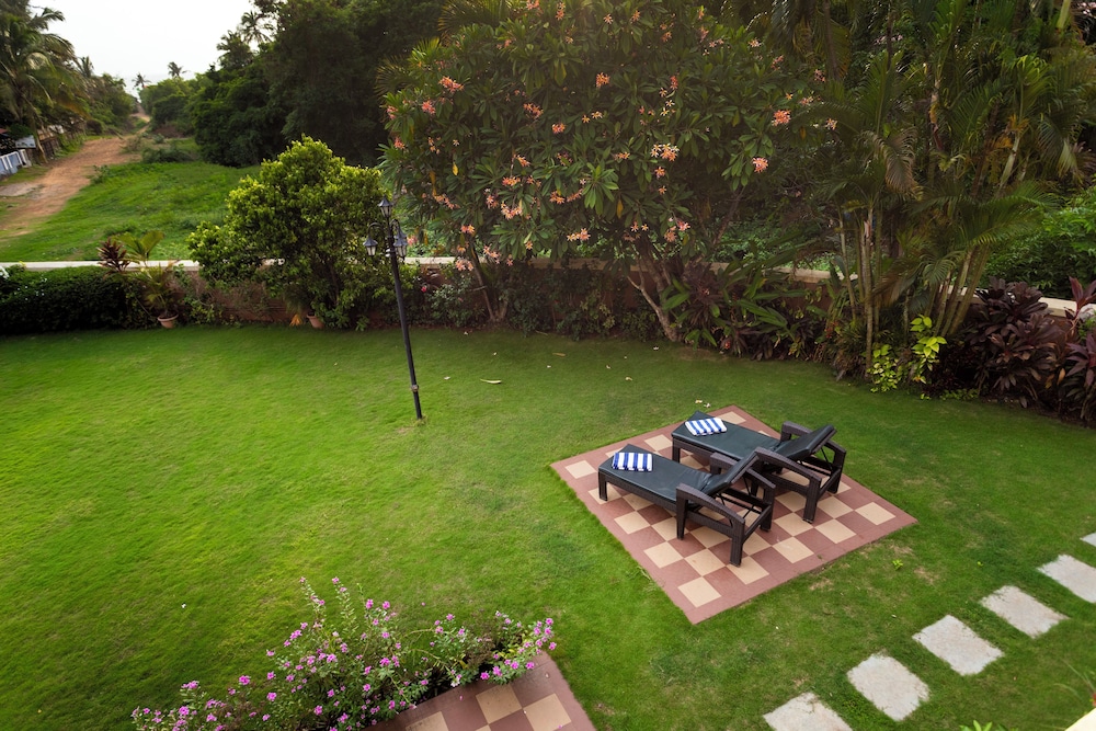 De Mandarin Beach Resort Suites & Villas 38/50