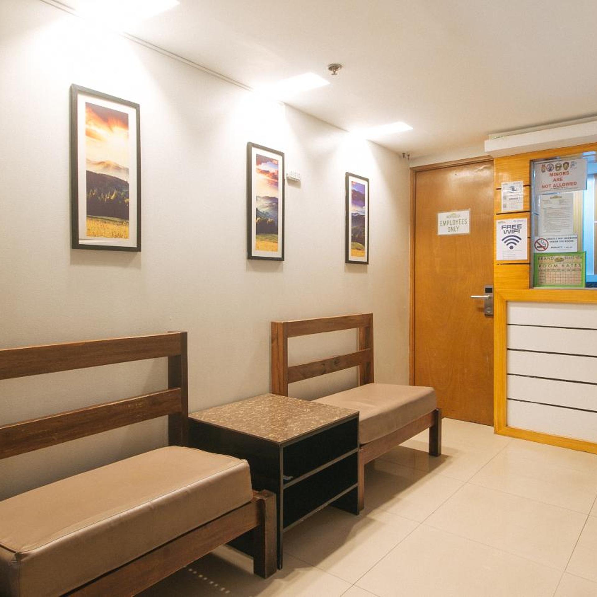 OYO 717 Ranchotel Bayanan 42/50