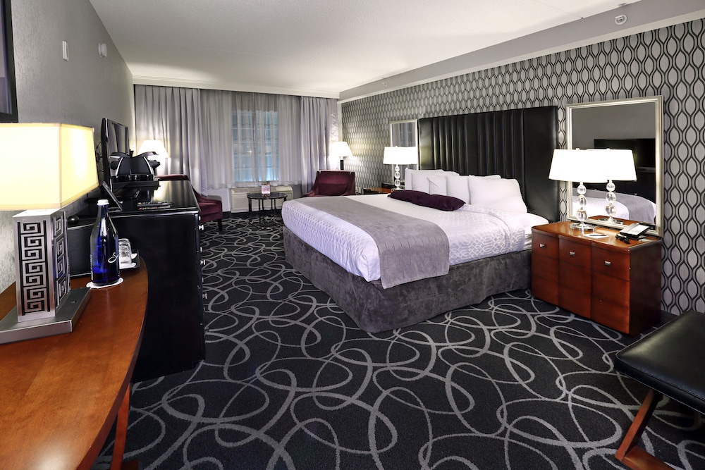 Grand, Suite, King Bed
