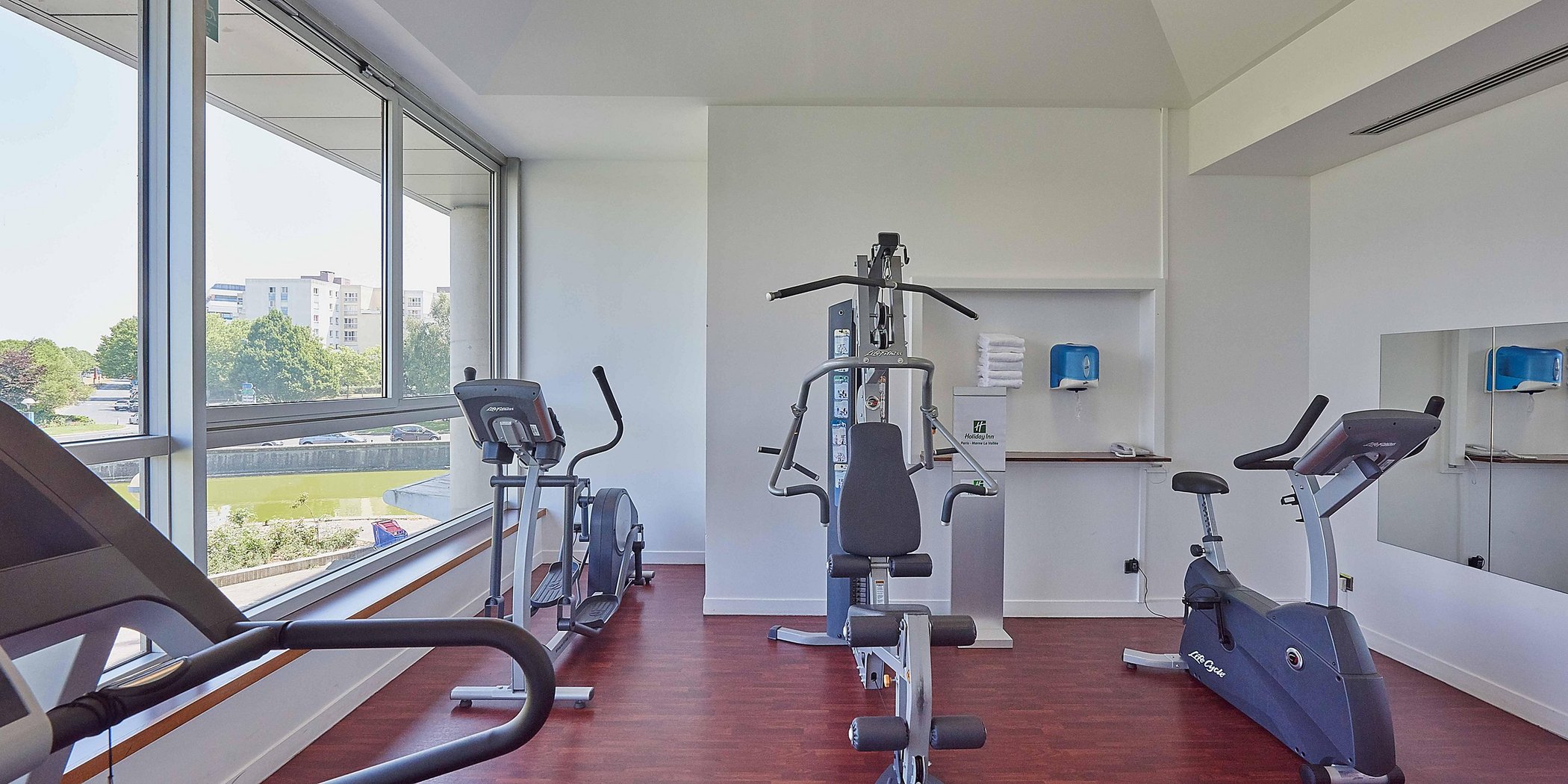 HOLIDAY INN PARIS MARNE LA VALLEE 25/50