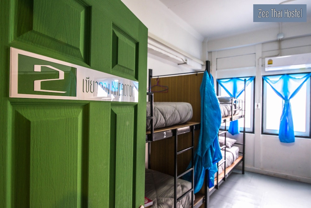 Zee Thai Hostel (Thaitone Hostel) 4/69