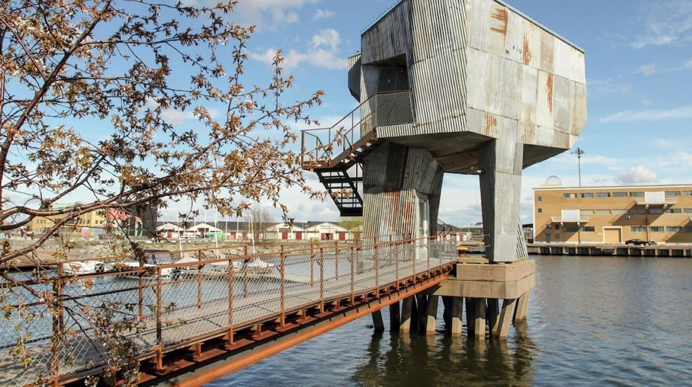 Waterfront Cabins 48/50