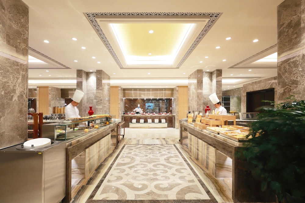 Fuzhou Lakeside Hotel 8/48