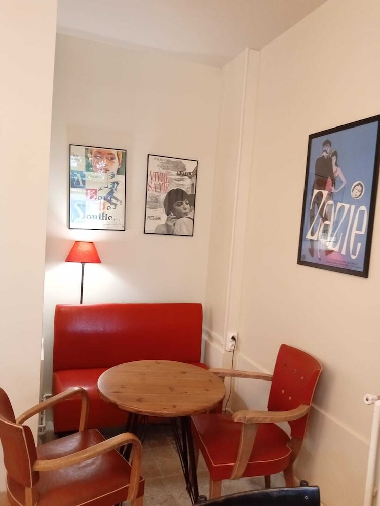 Zazie Hotel 63/72