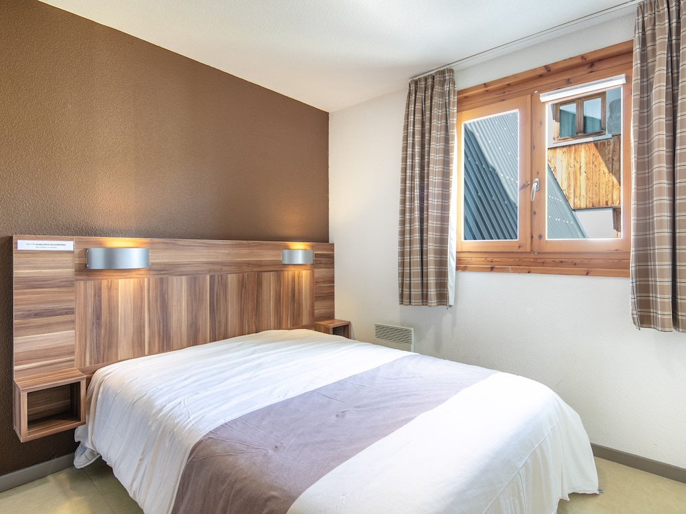 3 Rooms, Apartment, Twin Beds, Sofa