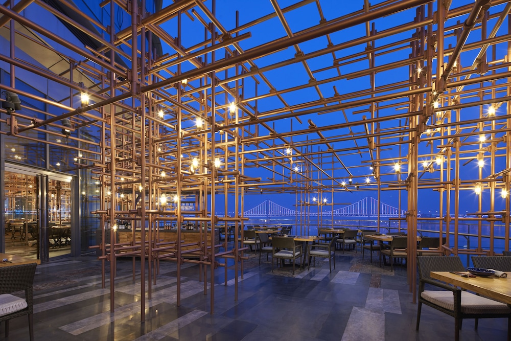 Grand Hyatt Dalian 38/67