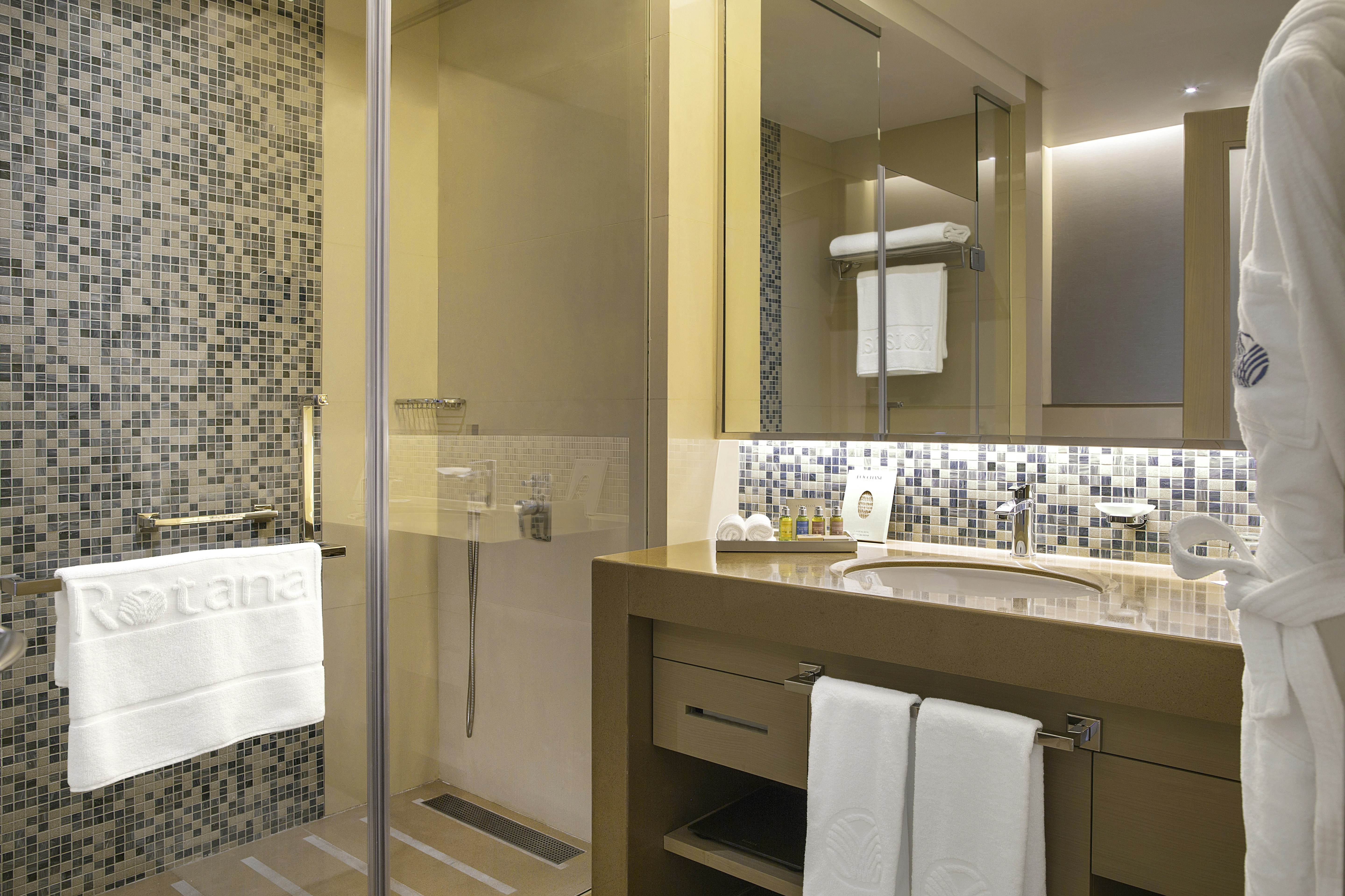 Downtown Rotana 50/50