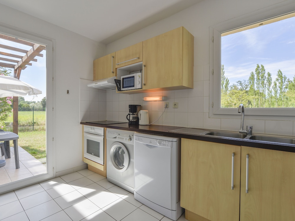 Residence Vacanceole Sun Hols Les Rives du Lac 10/68