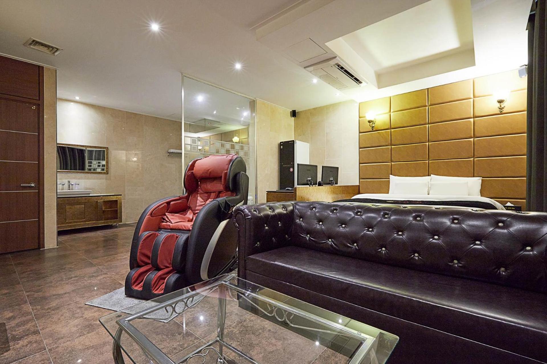 Blixx Hotel 24/50