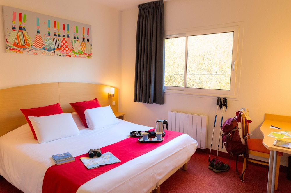 Hotel Kyriad Quimper Pont L Abbe 10/45