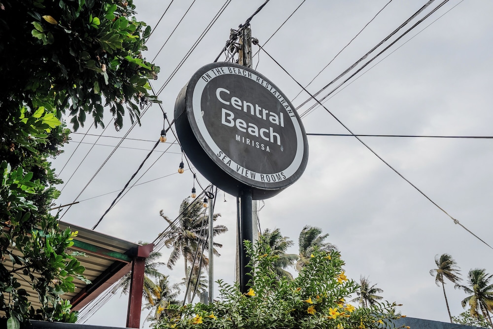 Central Beach Inn 5/50
