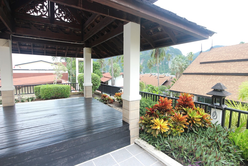 PHI PHI BANYAN VILLA 11/61