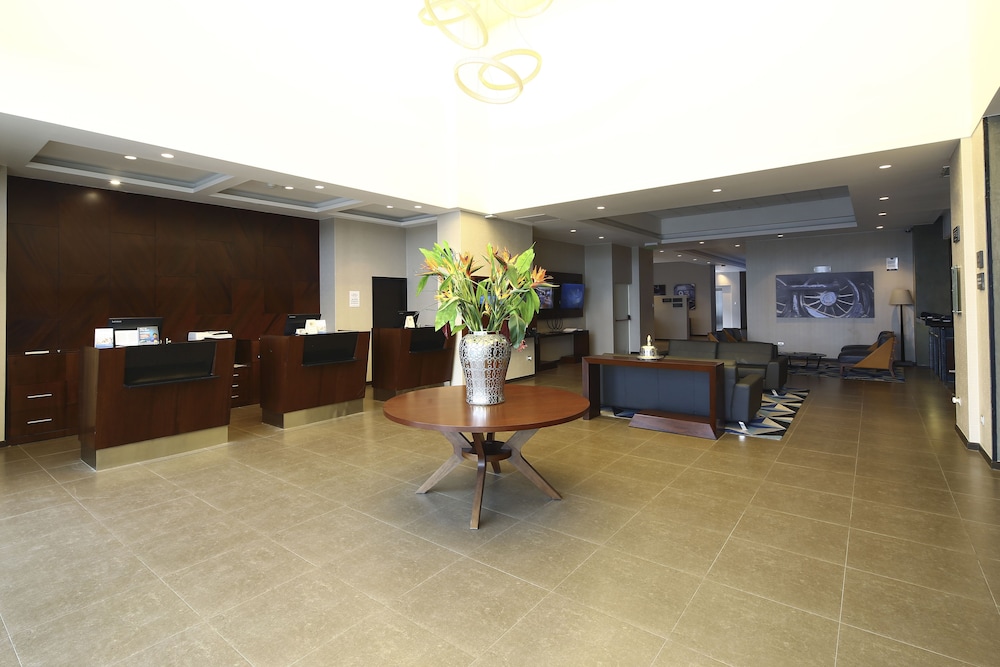 CASA ANDINA SELECT TACNA 11/76