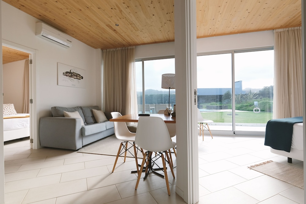 Sao Vicente Lodge 27/43