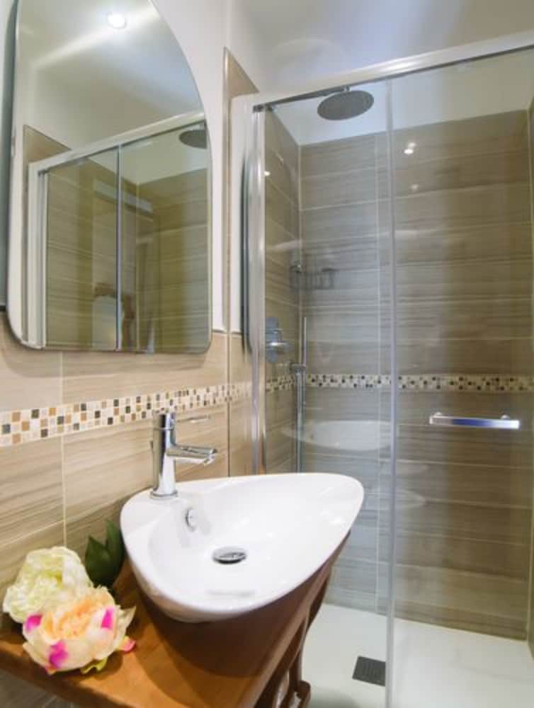 Hotel Jolanda 44/50